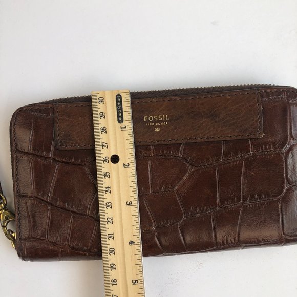Fossil Brown Leather Croc Embossed Amanda Zip Around Wallet / Wristlet Timeless - Picture 10 of 17